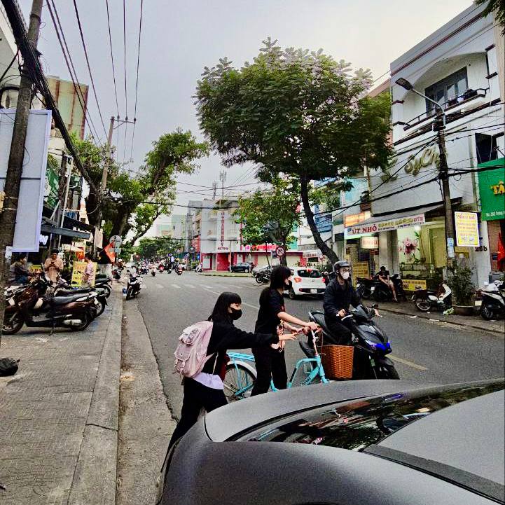 photo_2025-04-18_02-18-51