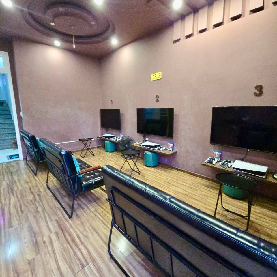 photo_2025-04-18_02-18-55