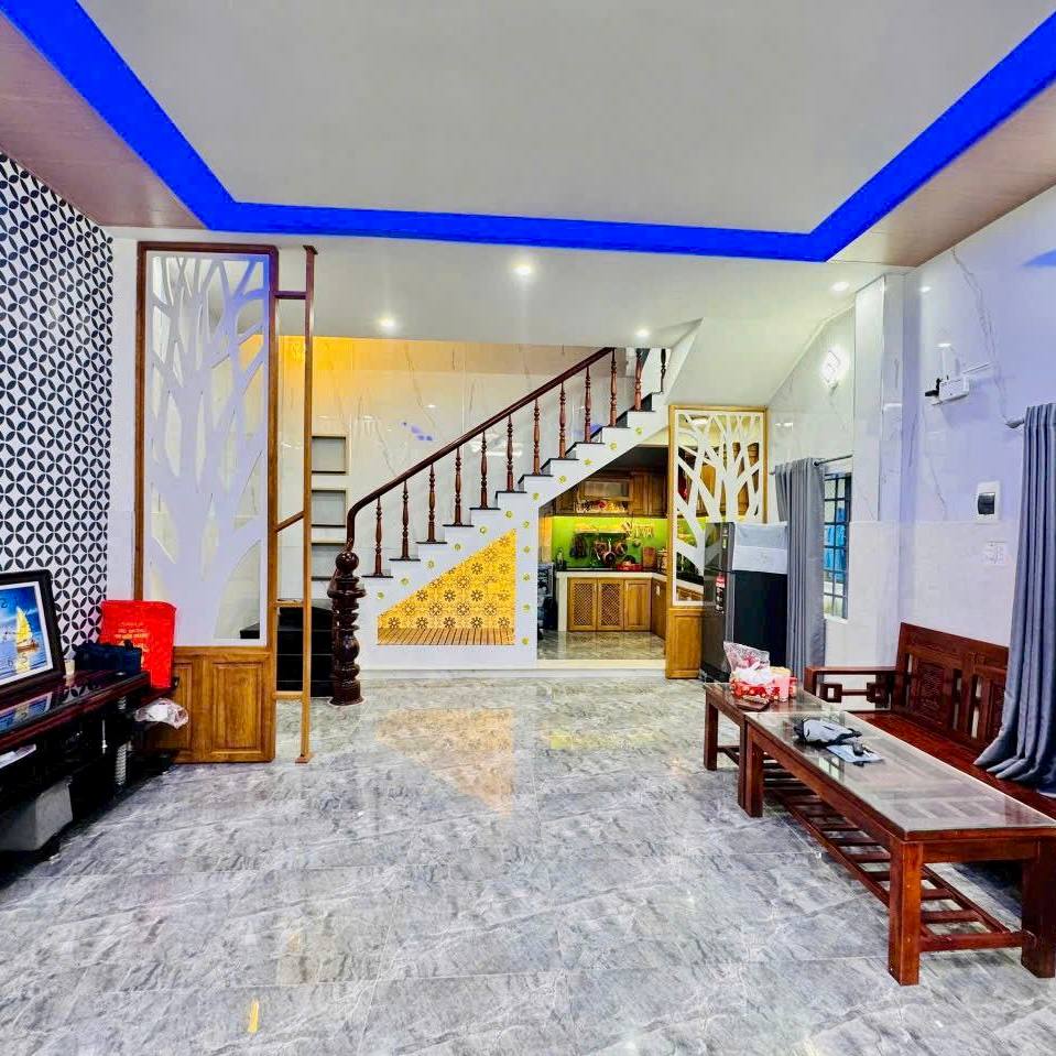 photo_2025-05-05_21-53-03