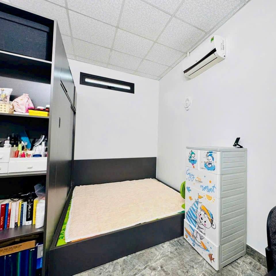 photo_2025-05-05_21-53-04