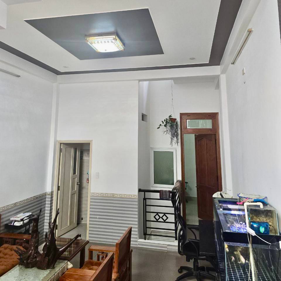 photo_2025-05-12_15-36-33