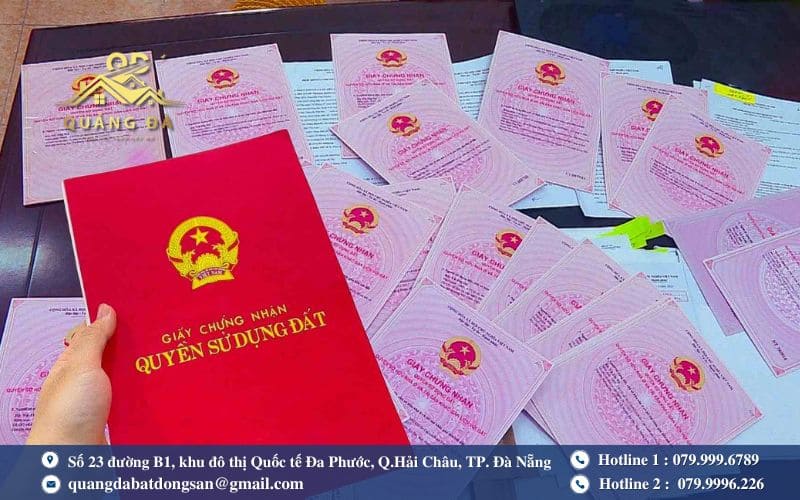 Sổ hồng sẽ được trao trực tiếp cho người mua hoặc người được ủy quyền