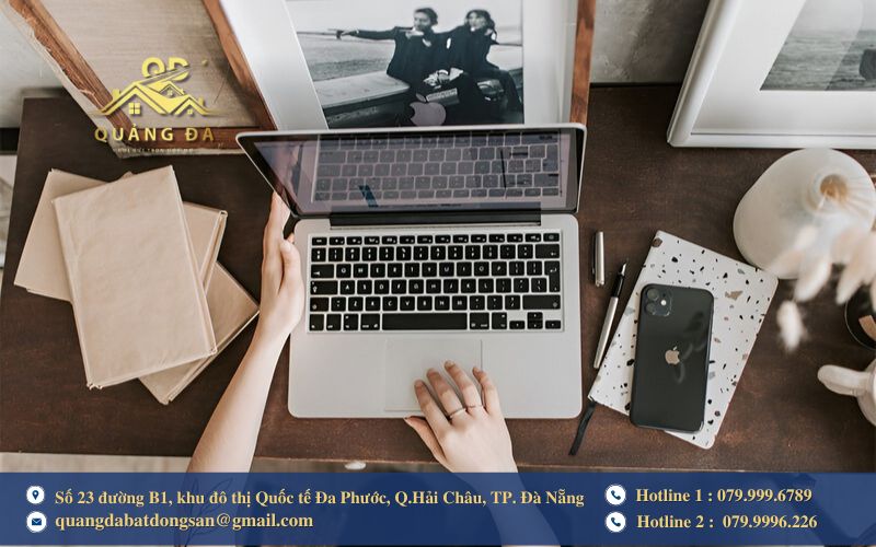 Tham khảo thông tin trên các mạng xã hội