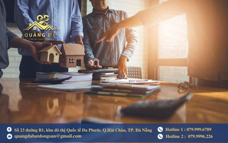 Nhà phát mãi từ ngân hàng là gì?