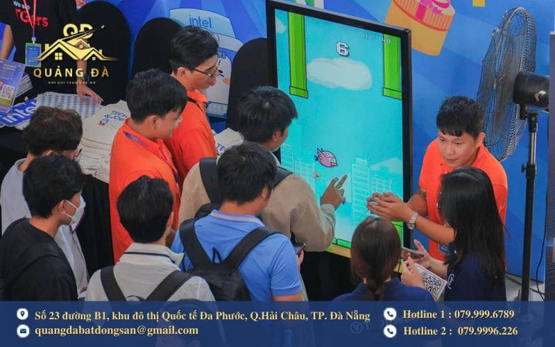 Cơ hội việc làm mở rộng trong lĩnh vực CNTT và Du lịch